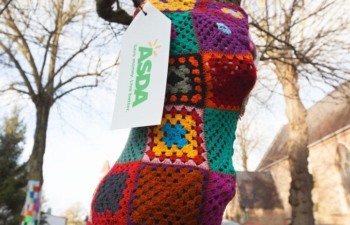  asda_yarnbombing_web_1 